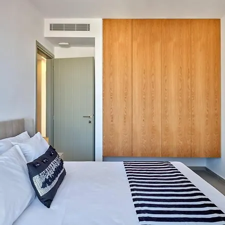 Sapphire - Paros Gem * Науса